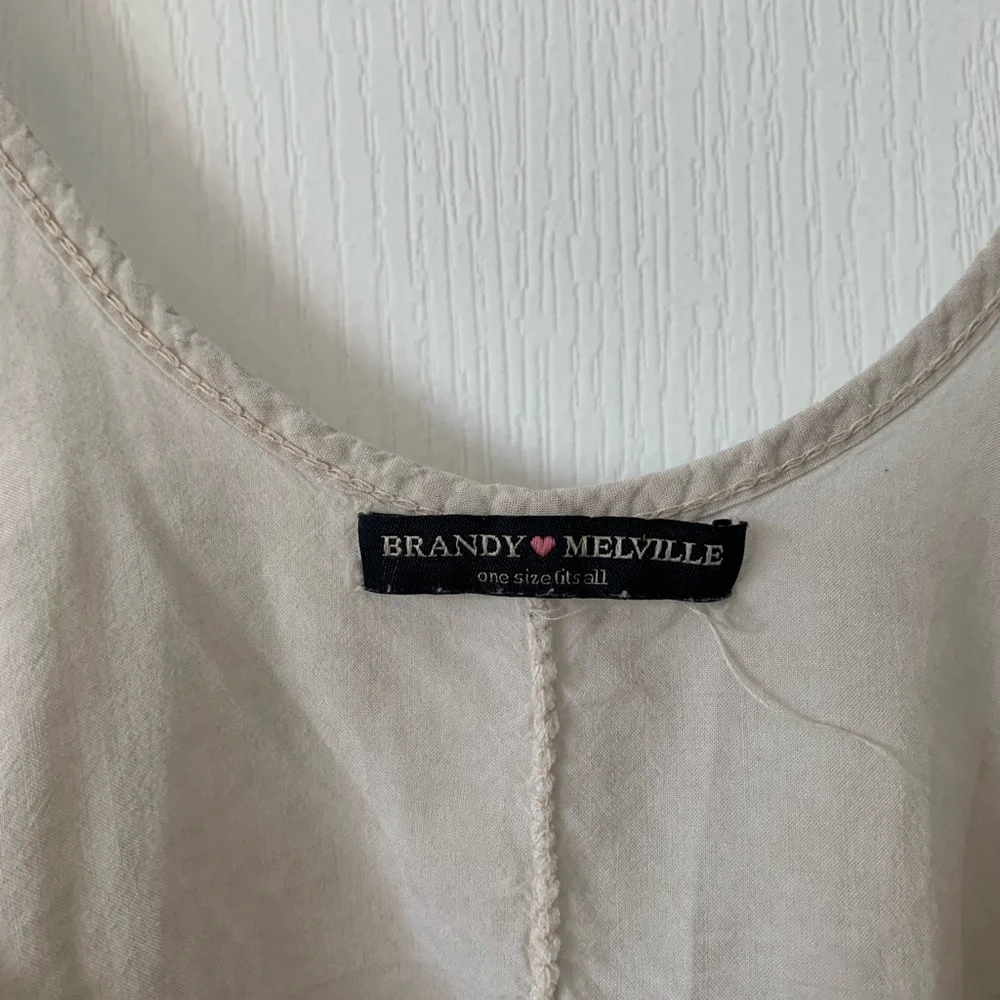 (free) BRANDY MELVILLE washed tank - Picture 3 of 3